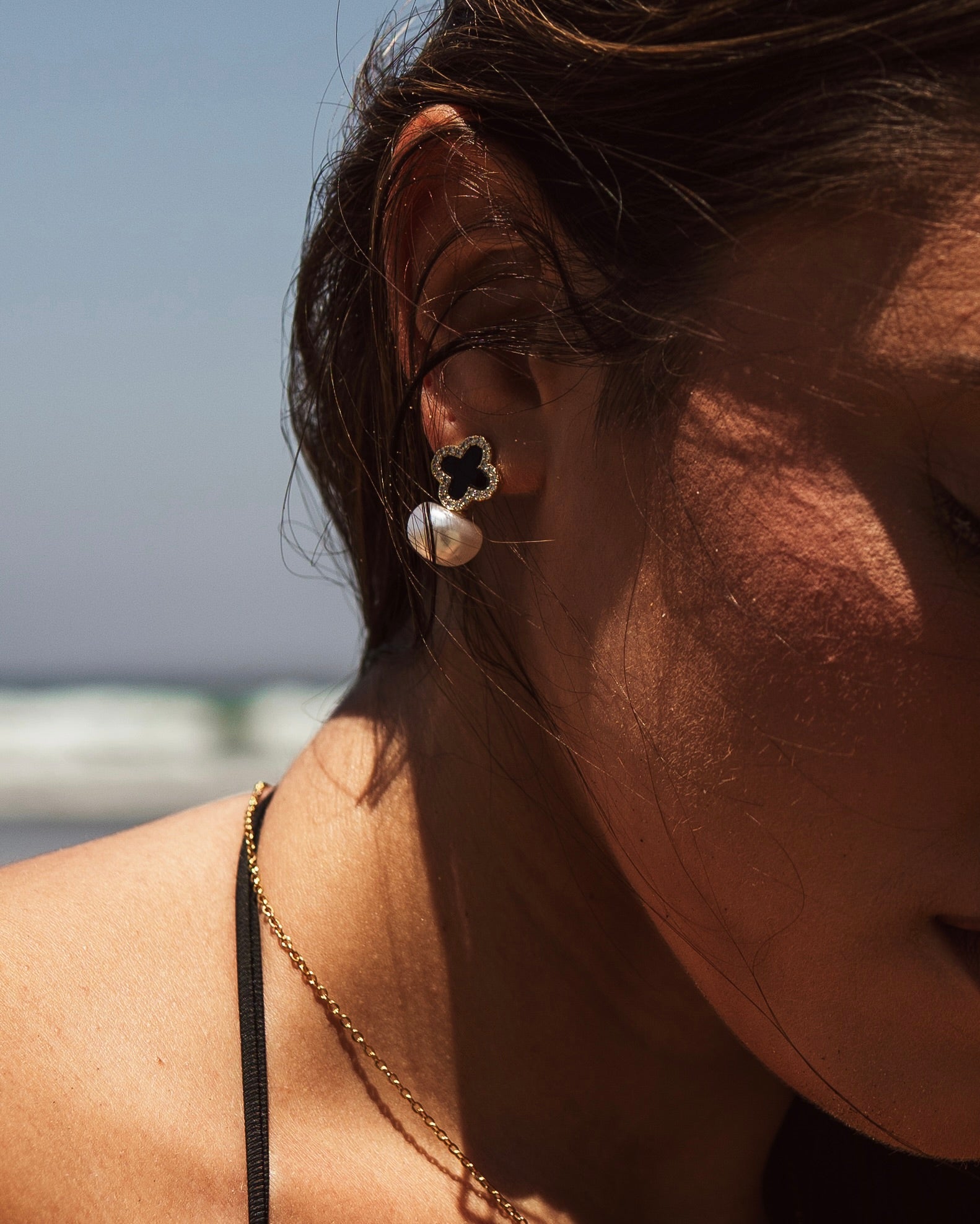 ALMA NIGHT EARRINGS