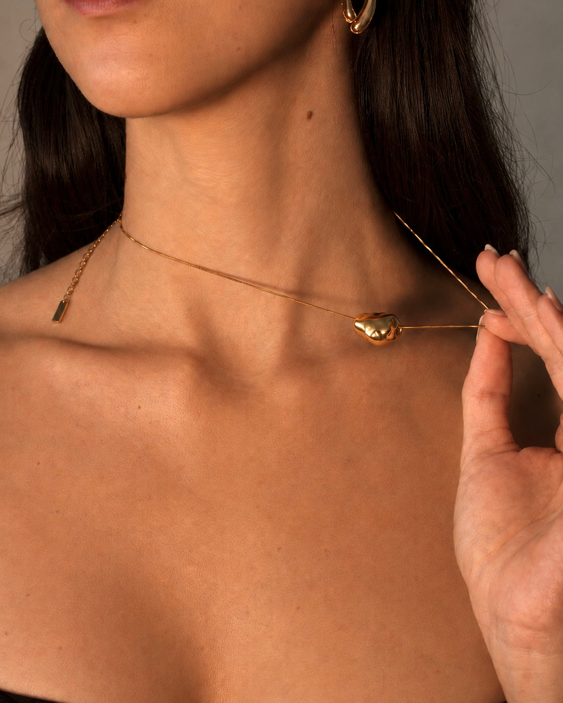 STONE NECKLACE